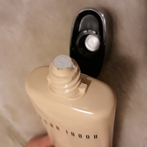 *SEALED* Bobbi Brown Nude Finish Tinted Moisturizer Spf15 Extra Light Tint - Picture 5 of 16